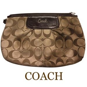 Coach Bags - Coach Zip Wallet Coach Bags - Coach Zip Wallet